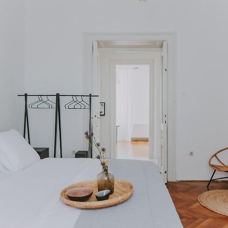 Alloro Boutique Apartment พูลา ภายนอก รูปภาพ