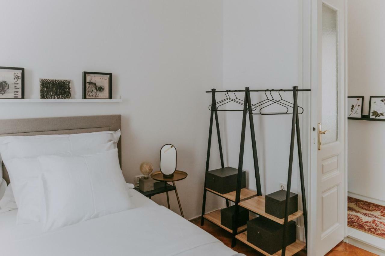 Alloro Boutique Apartment พูลา ภายนอก รูปภาพ
